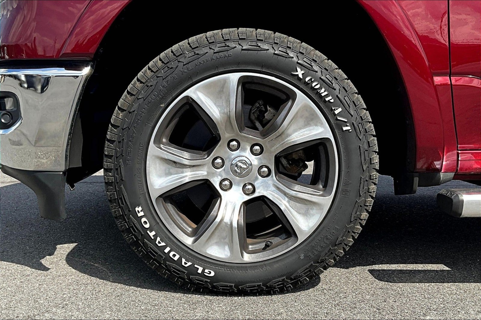 2021 RAM 1500 Laramie Crew Cab 4x4 5'7' Box