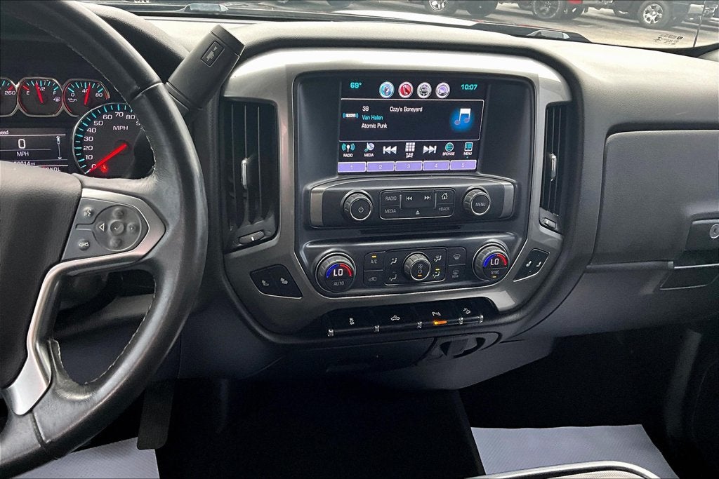 2018 Chevrolet Silverado 1500 2LT