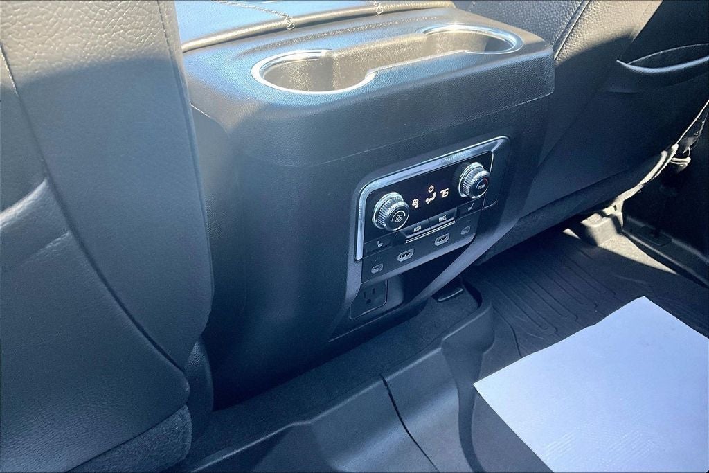 2021 GMC Yukon 4WD Denali