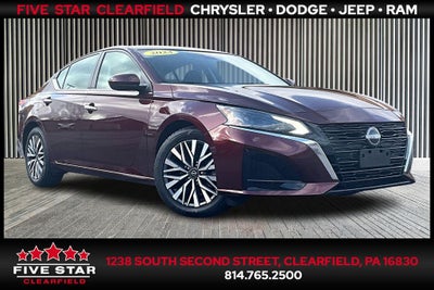 2023 Nissan Altima SV FWD