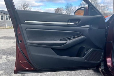 2023 Nissan Altima SV FWD