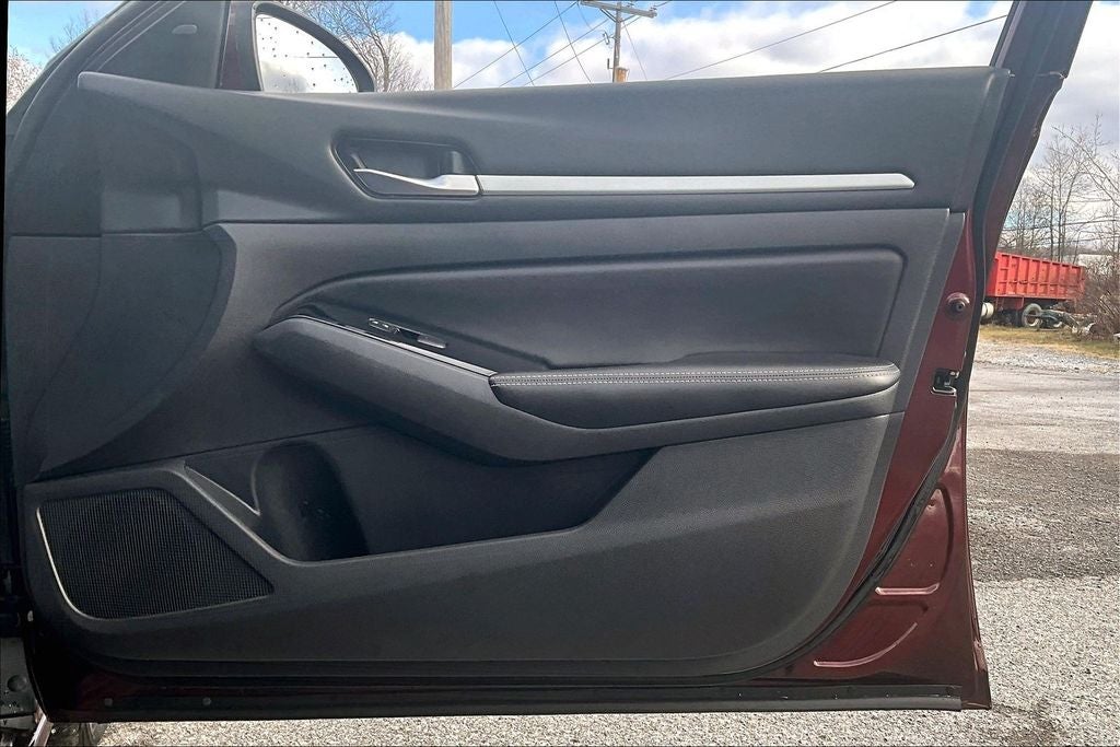 2023 Nissan Altima SV FWD