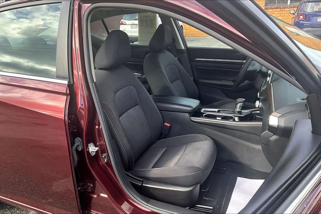 2023 Nissan Altima SV FWD