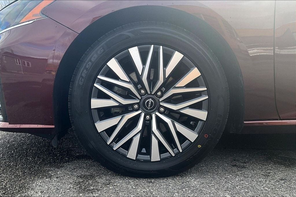 2023 Nissan Altima SV FWD