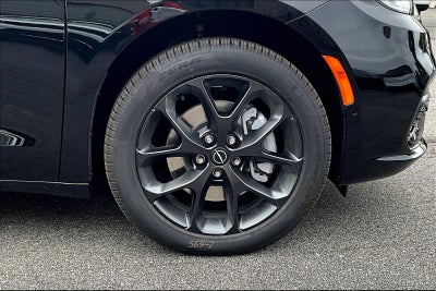 2026 Chrysler Pacifica PACIFICA LIMITED AWD