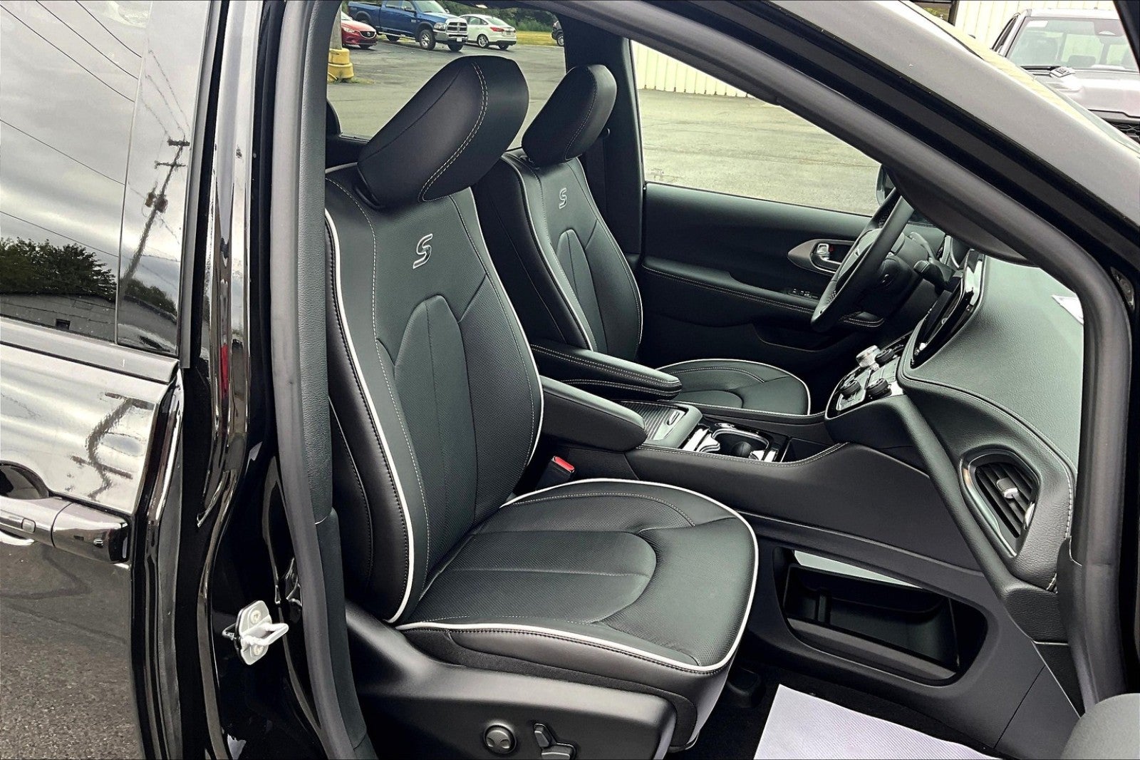 2026 Chrysler Pacifica PACIFICA LIMITED AWD