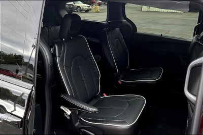 2026 Chrysler Pacifica PACIFICA LIMITED AWD