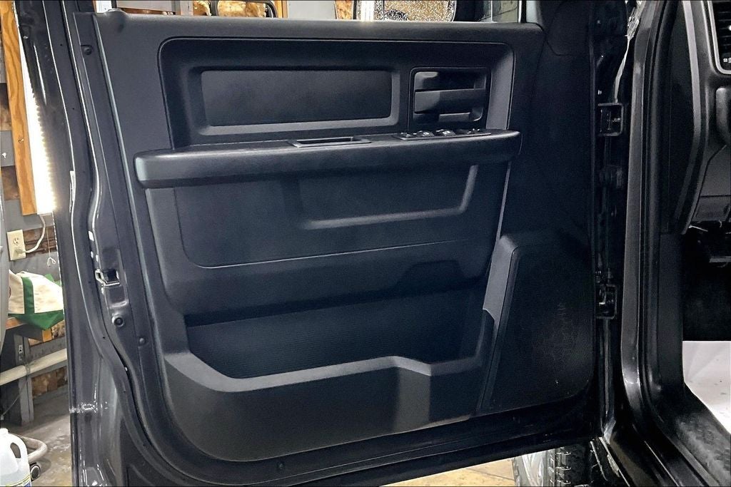 2021 RAM 2500 Tradesman Crew Cab 4x4 6'4' Box