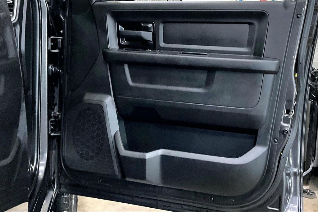 2021 RAM 2500 Tradesman Crew Cab 4x4 6'4' Box