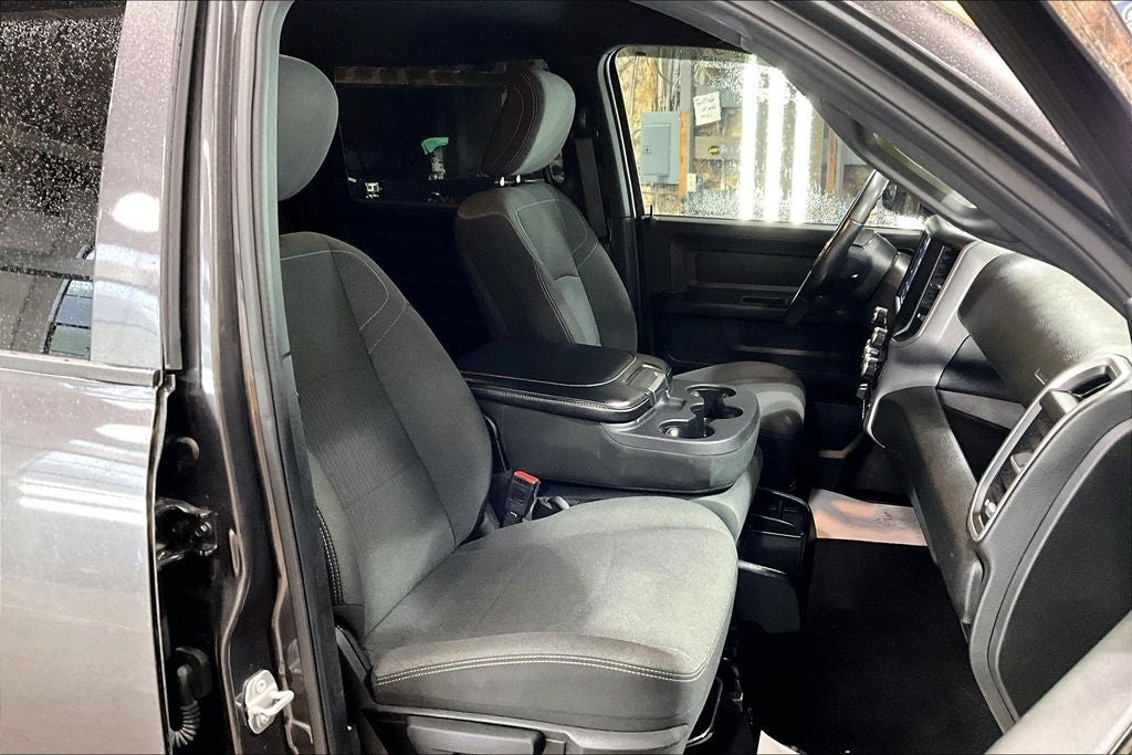 2021 RAM 2500 Tradesman Crew Cab 4x4 6'4' Box