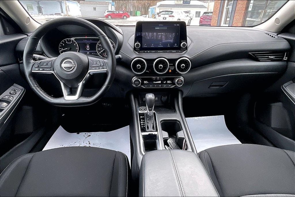 2024 Nissan Sentra SV Xtronic CVT