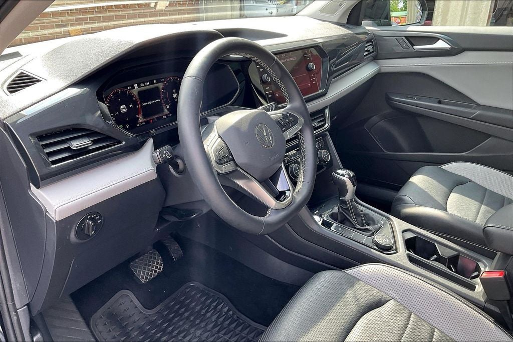 2022 Volkswagen Taos SEL
