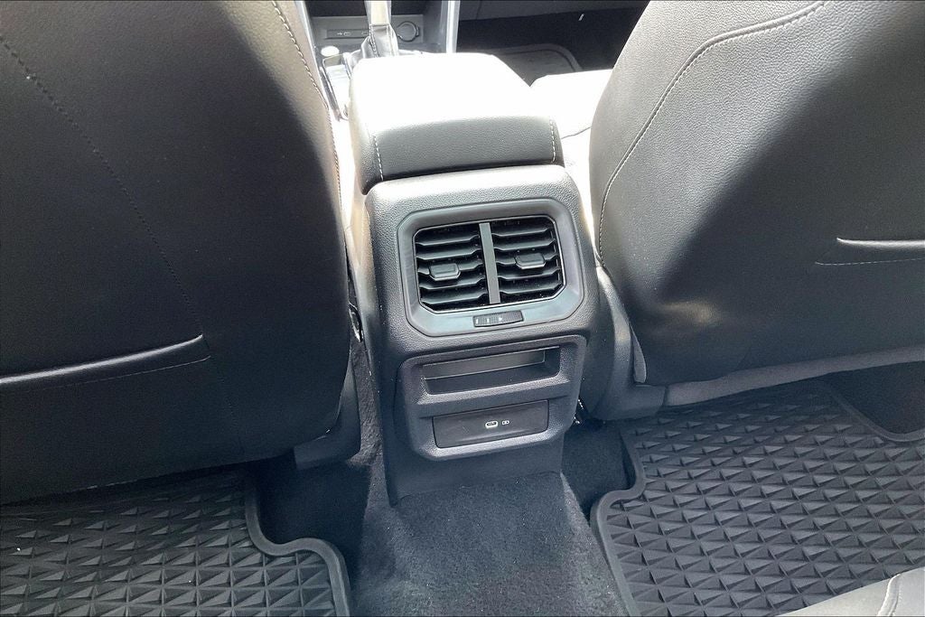 2022 Volkswagen Taos SEL
