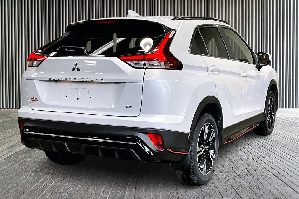 2023 Mitsubishi Eclipse Cross SE w/PanoRoof
