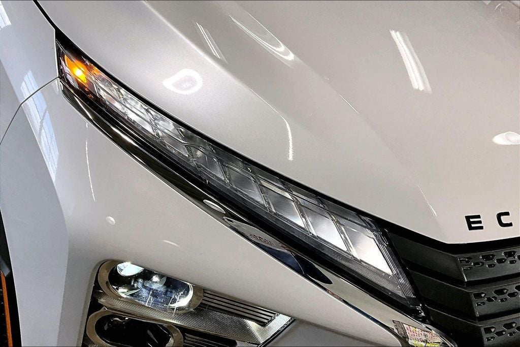 2023 Mitsubishi Eclipse Cross SE w/PanoRoof