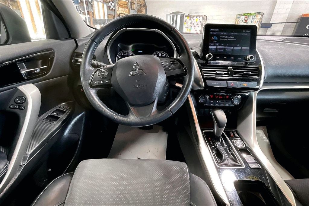 2023 Mitsubishi Eclipse Cross SE w/PanoRoof