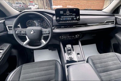 2023 Mitsubishi Outlander SE 2.5 S-AWC