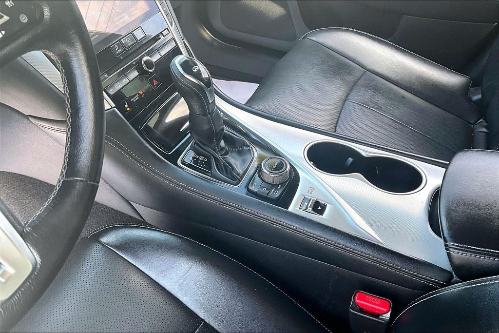 2022 INFINITI Q50 LUXE AWD