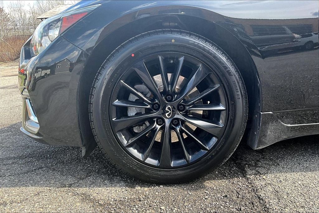 2022 INFINITI Q50 LUXE AWD