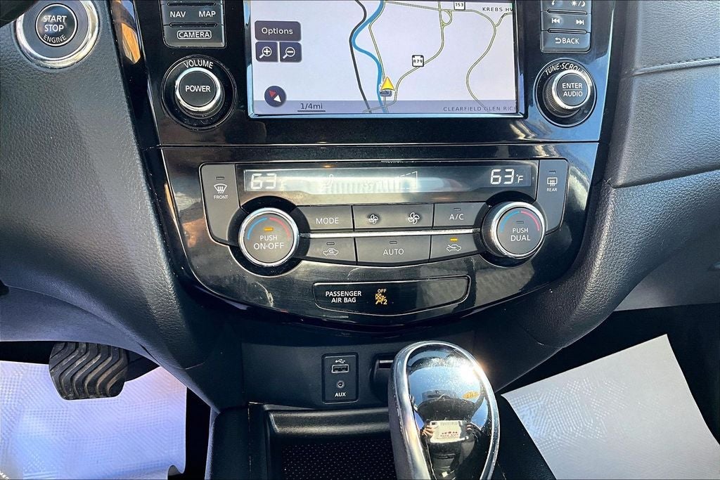 2017 Nissan Rogue SV