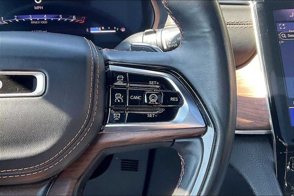 2023 Jeep Grand Cherokee Summit