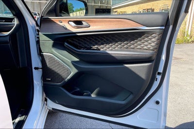 2023 Jeep Grand Cherokee Summit