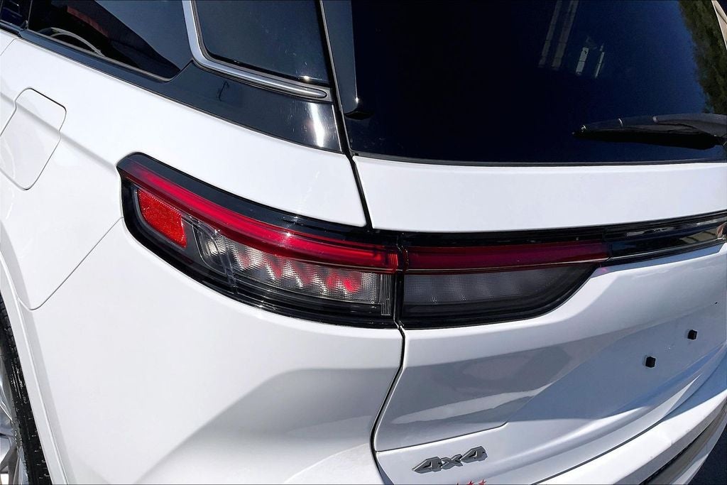 2023 Jeep Grand Cherokee Summit