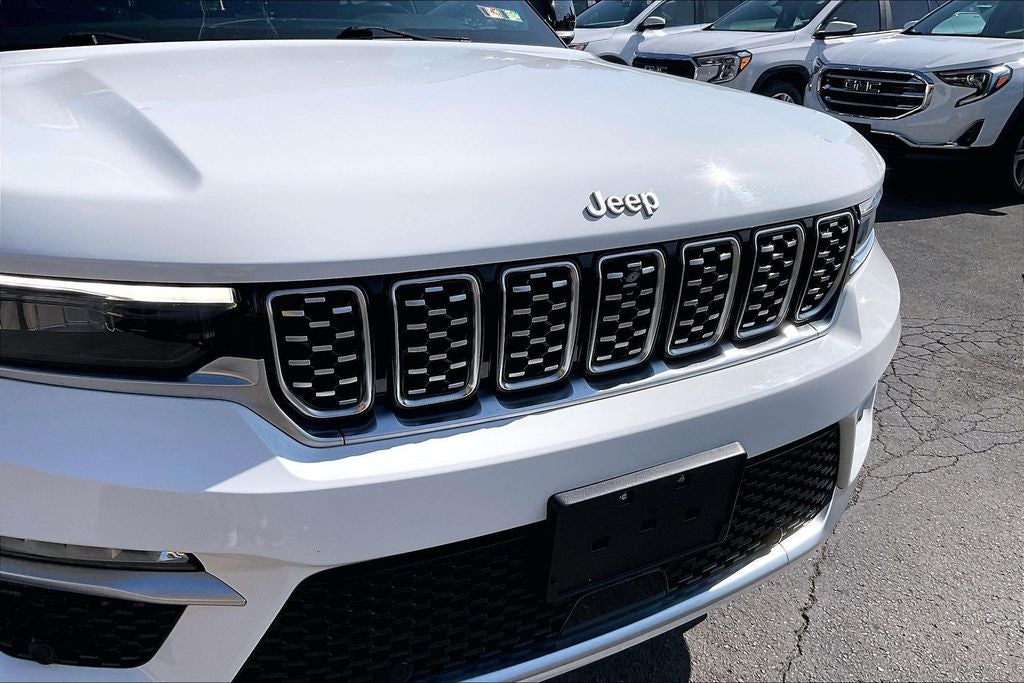 2023 Jeep Grand Cherokee Summit