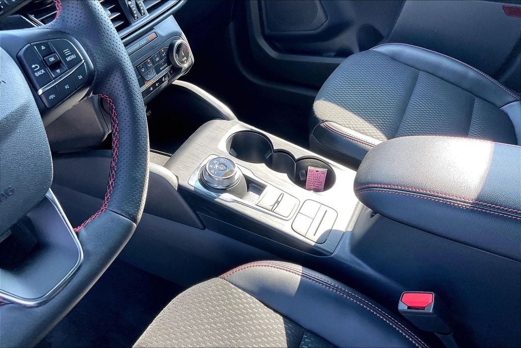 2025 Ford Escape ST-Line Select