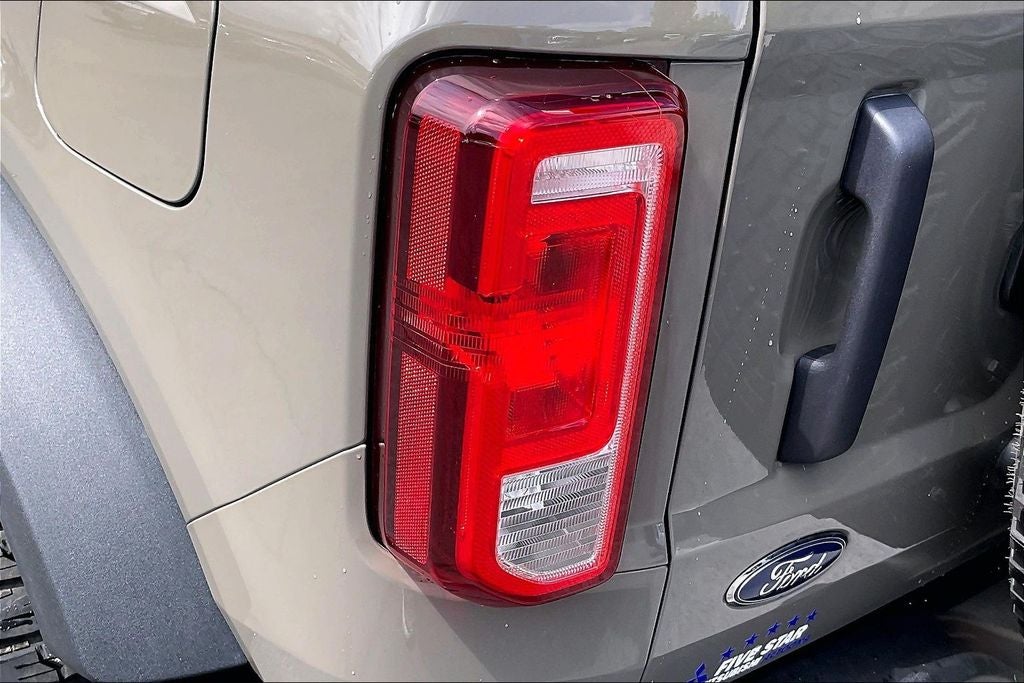 2025 Ford Bronco Base