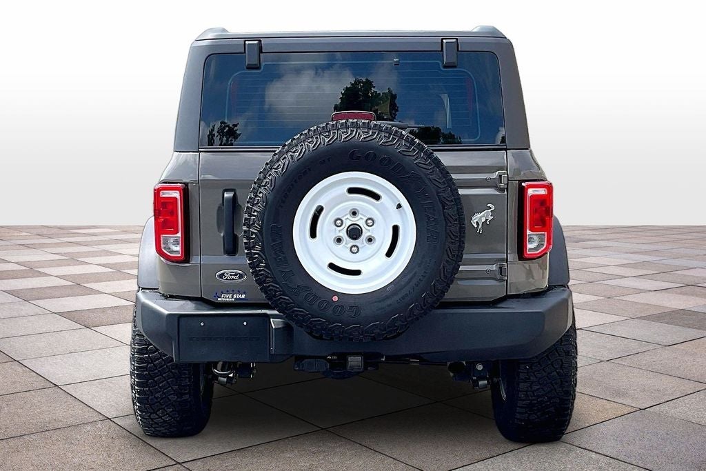 2025 Ford Bronco Base
