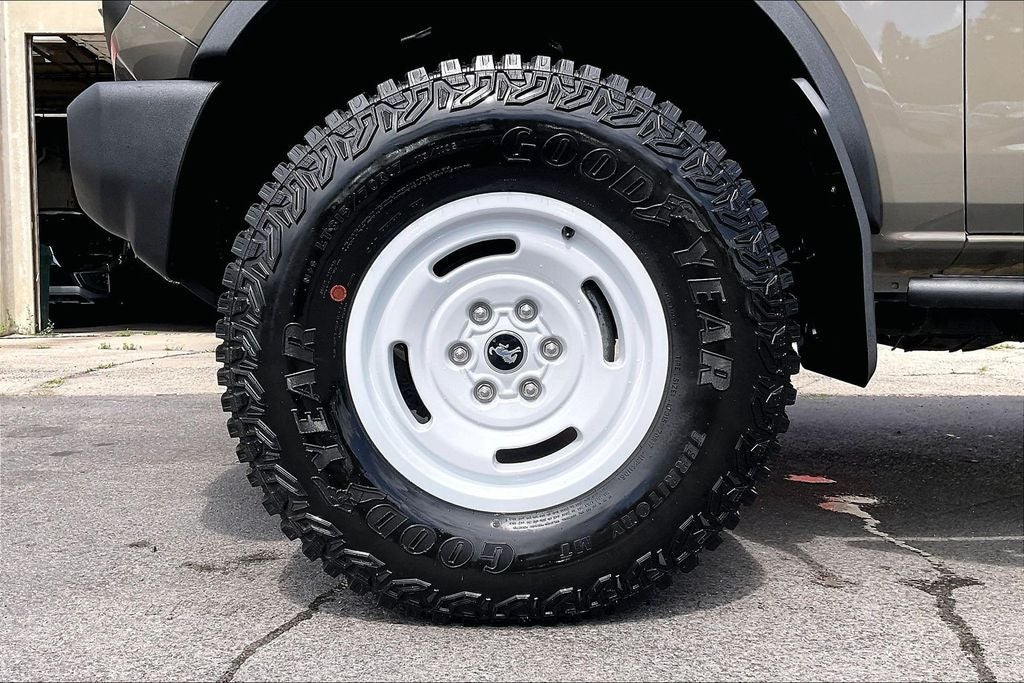 2025 Ford Bronco Base