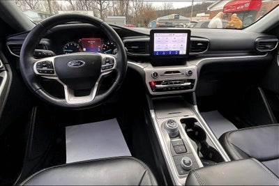 2022 Ford Explorer XLT w/PanoRoof