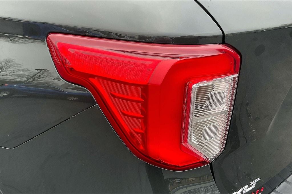 2022 Ford Explorer XLT w/PanoRoof