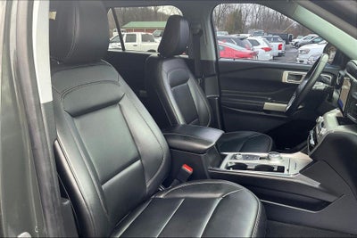 2022 Ford Explorer XLT w/PanoRoof