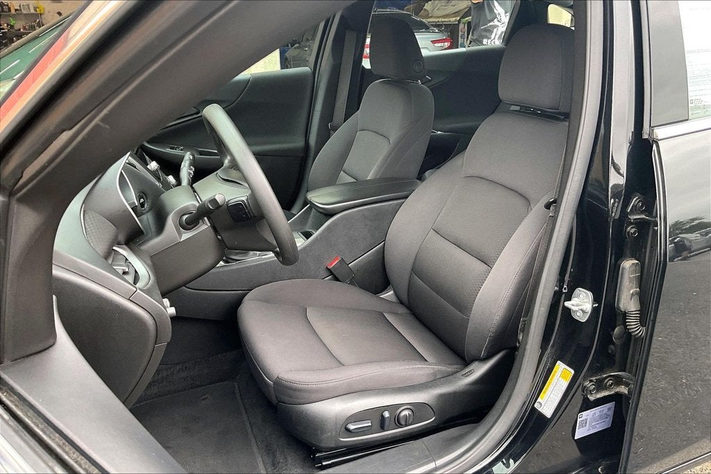 2025 Chevrolet Malibu LT 1LT