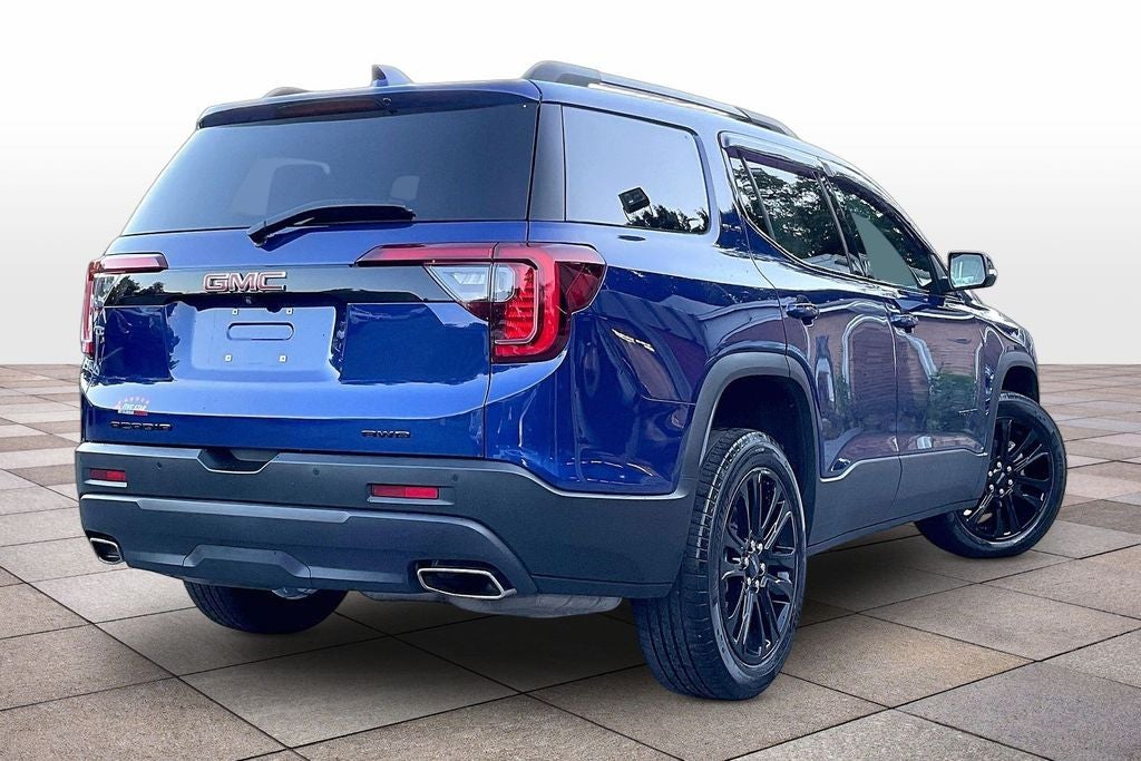 2023 GMC Acadia SLE Elevation