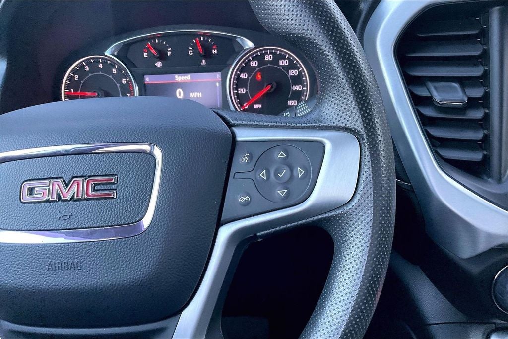 2023 GMC Acadia SLE Elevation