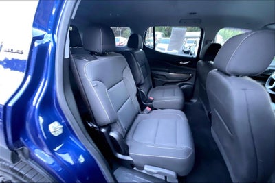 2023 GMC Acadia SLE Elevation