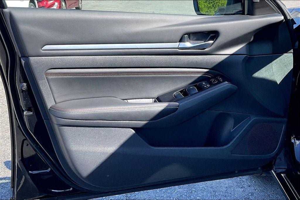 2023 Nissan Altima 2.5 SR Premium AWD