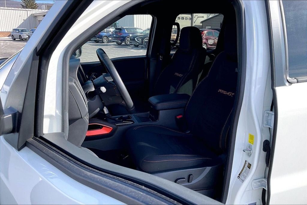 2024 Nissan Frontier PRO-4X