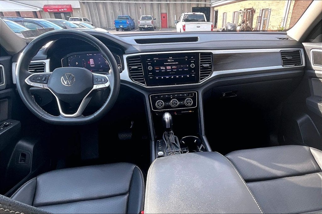 2023 Volkswagen Atlas 2.0T SE w/Technology