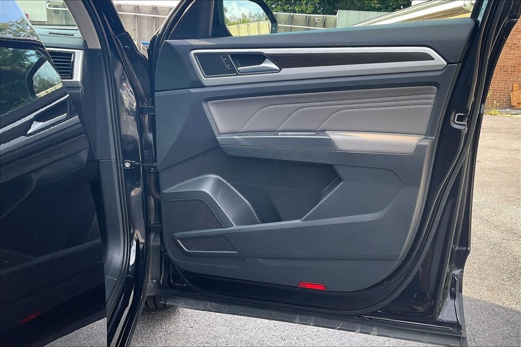 2023 Volkswagen Atlas 2.0T SE w/Technology