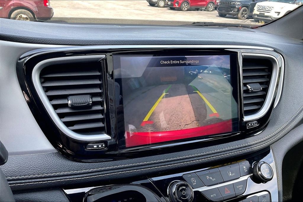 2025 Chrysler Pacifica Limited