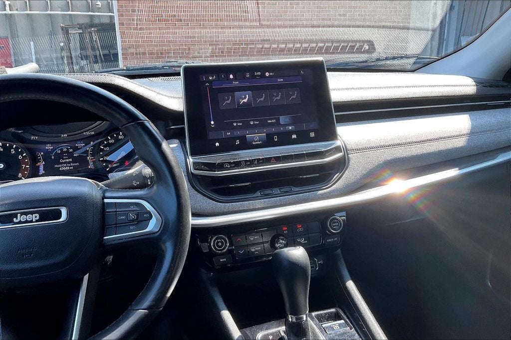 2022 Jeep Compass Latitude Lux