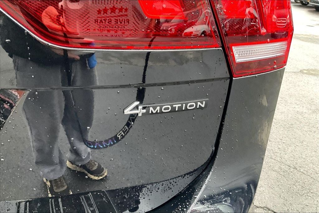 2023 Volkswagen Tiguan 2.0T SE R-Line Black