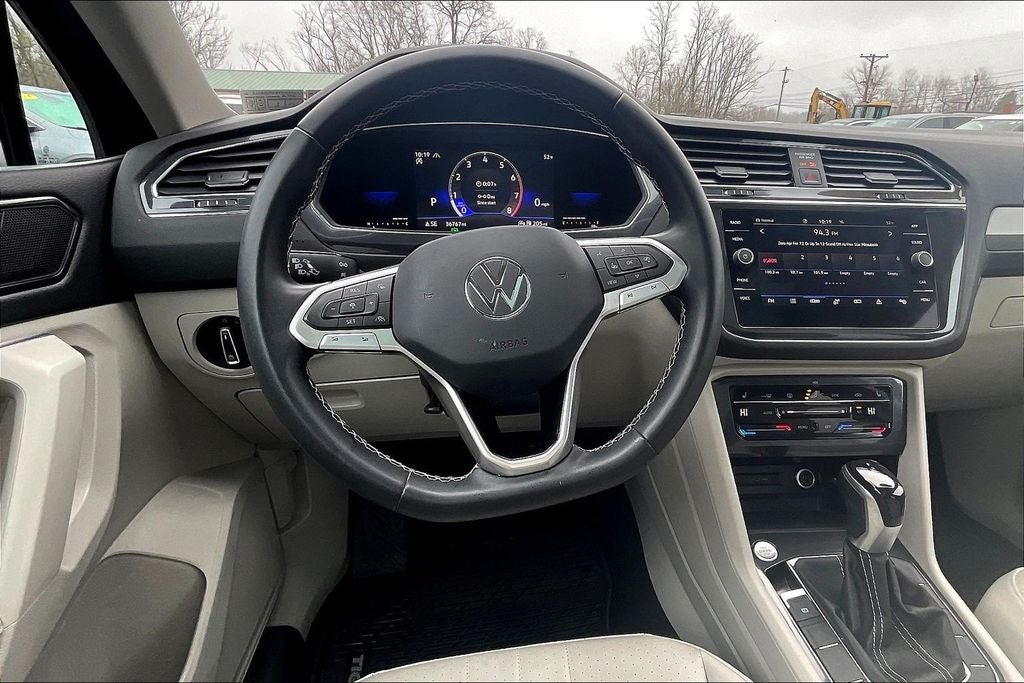 2023 Volkswagen Tiguan 2.0T SE