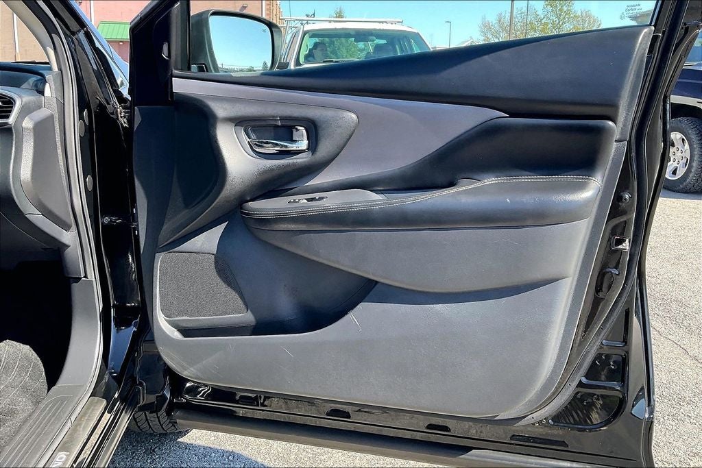 2023 Nissan Murano SV Midnight
