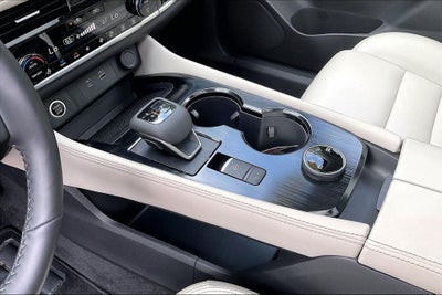 2023 Nissan Rogue SL Premium
