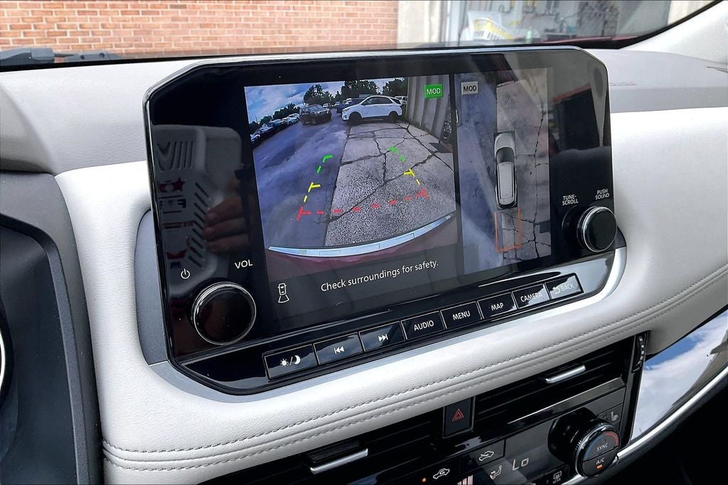 2023 Nissan Rogue SL Premium
